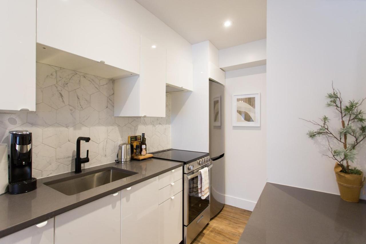 מונטריאול Romantic Studio In The Heart Of Little Italy By Den Stays מראה חיצוני תמונה