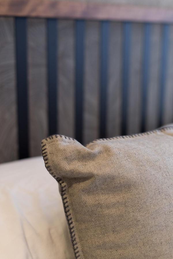 מונטריאול Romantic Studio In The Heart Of Little Italy By Den Stays מראה חיצוני תמונה